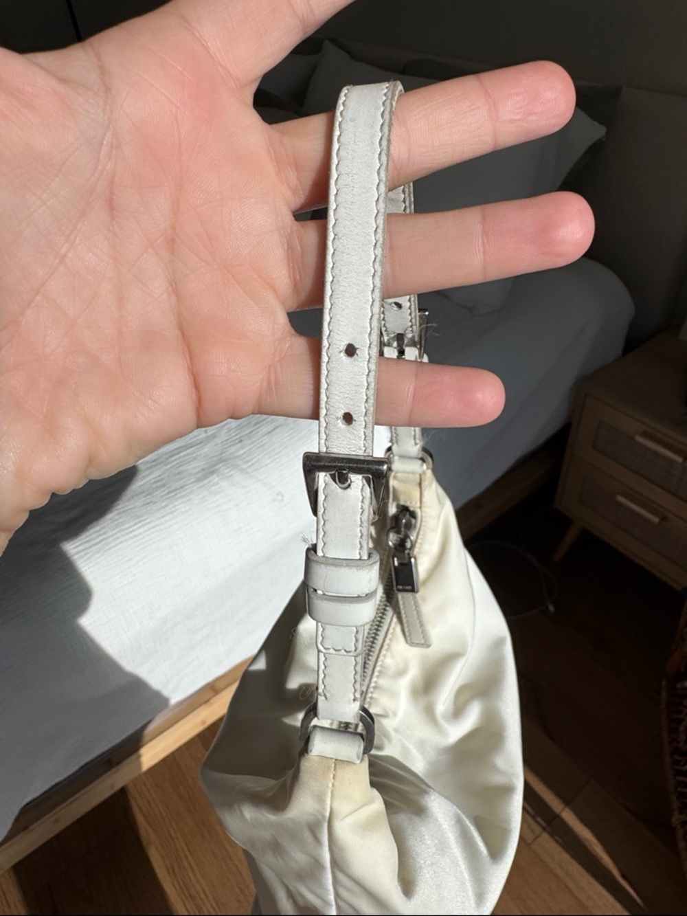 Prada Re-Edition White Nylon Mini Shoulder Bag Authenticated - Picture 13 of 15